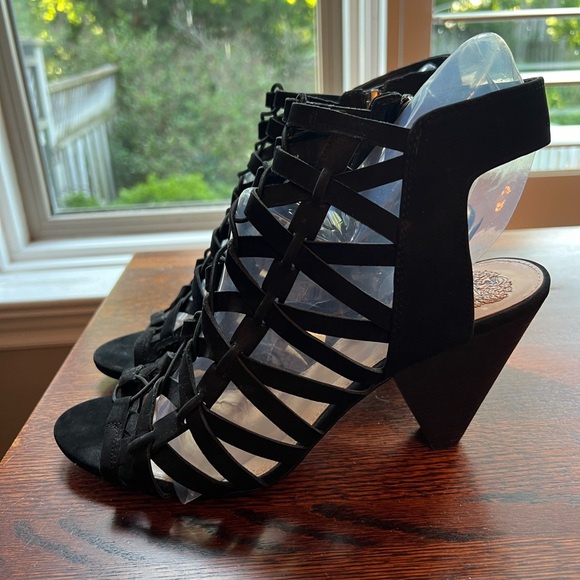 Vince Camuto Black Evel Caged Sandals- New (Never worn) Size: 10W - Picture 4 of 6